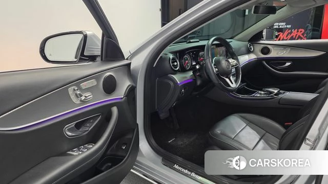 Mercedes-Benz E-Class W213 id 4188204 из Кореи 32