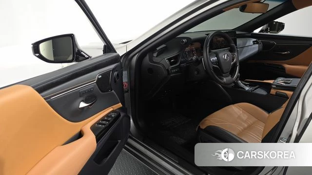 Lexus ES300h 7th generation id 4360681 из Кореи 39