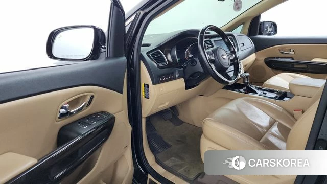 Kia The New Carnival id 4605356 из Кореи 30