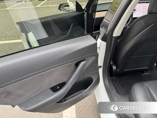 Tesla Model 3 id 3274889 из Кореи 11