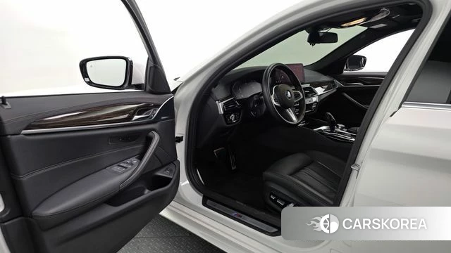 BMW 5 Series (G30) id 3923047 из Кореи 20