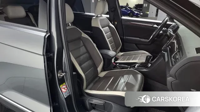 Volkswagen T-Roc id 3620931 из Кореи 20