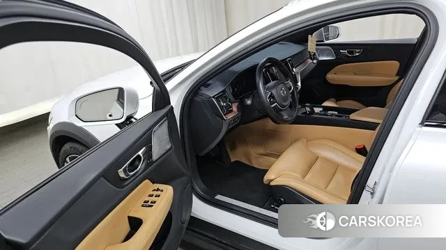 Volvo V60 Cross-Country 2nd Generation id 3307043 из Кореи 20