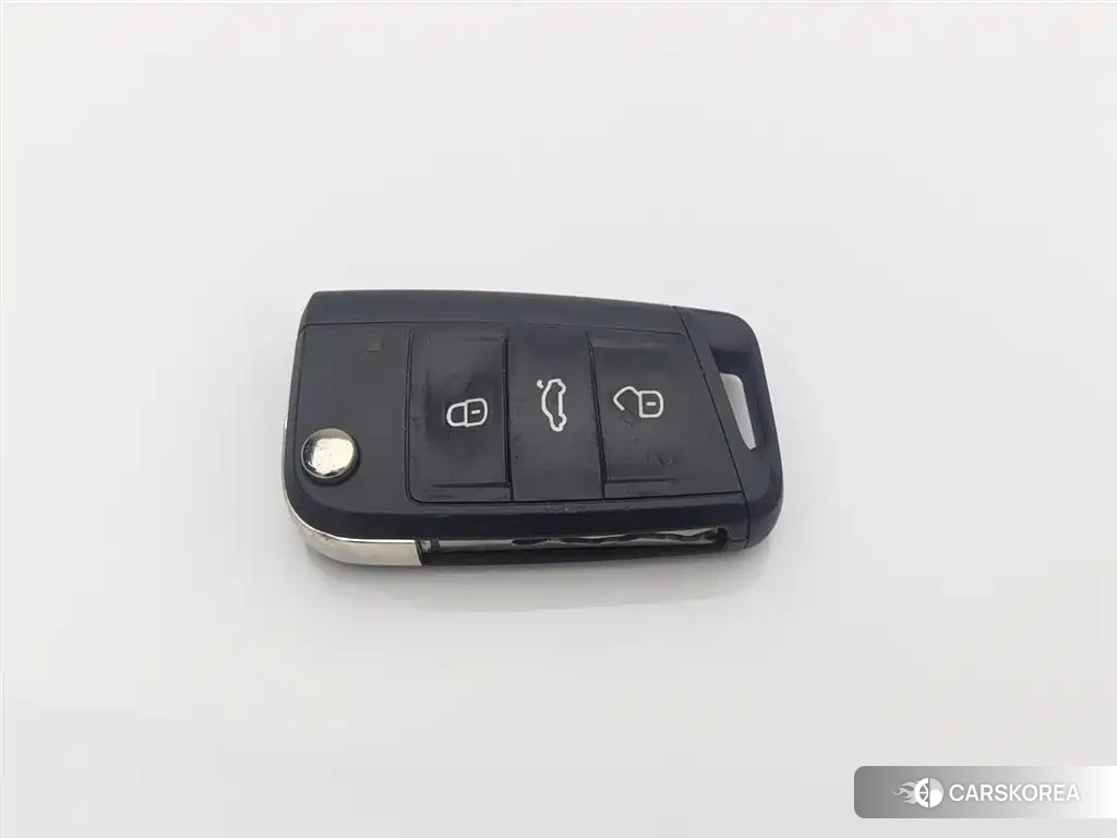 Volkswagen Lavida id 4629037 из Китая 24