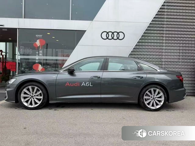 Audi A6L id 4277675 из Китая 10
