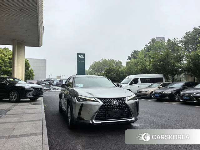 Lexus UX id 4348946 из Китая 17