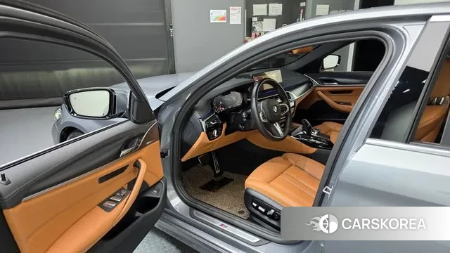 BMW 5 Series (G30) id 3053121 из Кореи 20