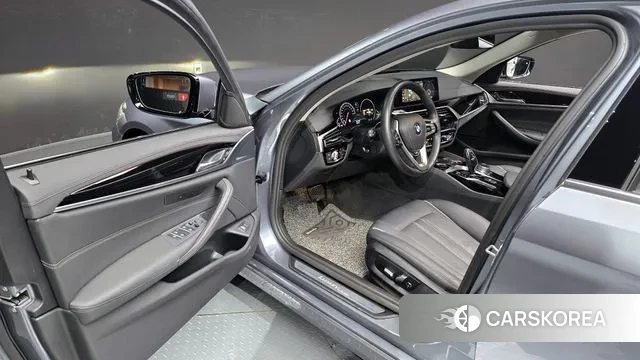 BMW 5 Series (G30) id 3004614 из Кореи 20