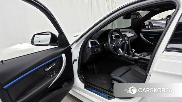 BMW 3 Series (F30) id 4225526 из Кореи 30