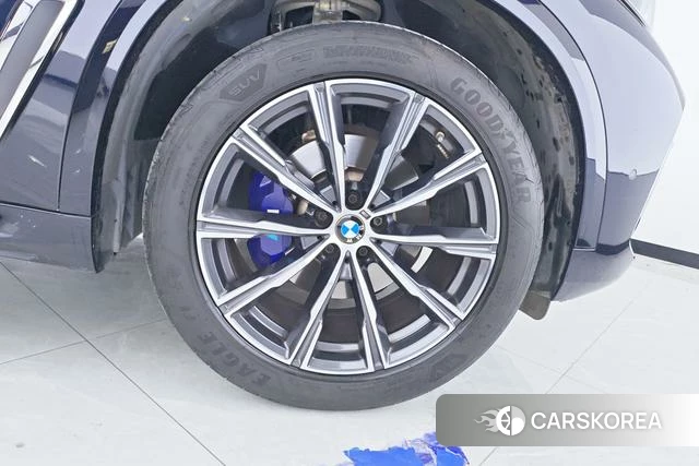 BMW X5 id 4313738 из Китая 17