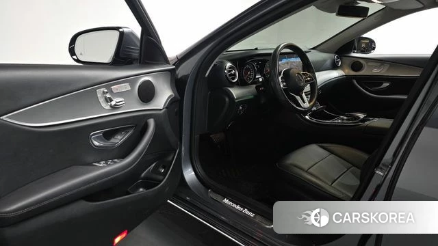 Mercedes-Benz E-Class W213 id 3853720 из Кореи 20