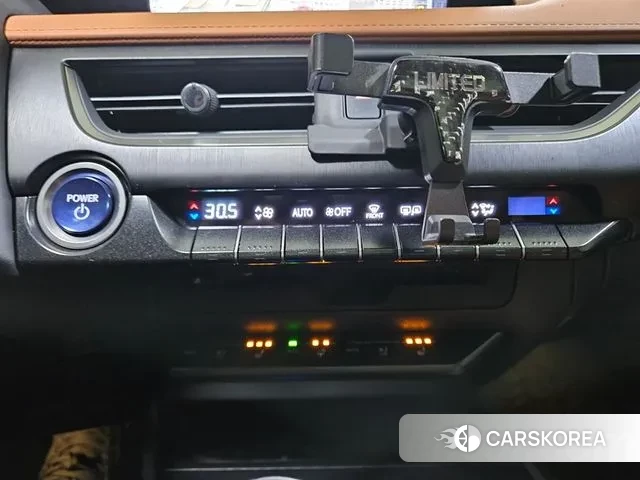 Lexus UX250h id 3479896 из Кореи 18