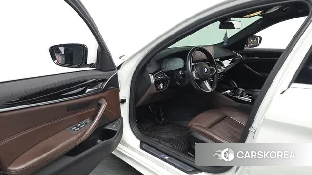 BMW 5 Series (G30) id 3760929 из Кореи 20