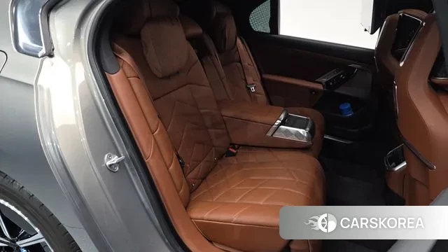 BMW 7 Series (G70) id 3419999 из Кореи 20