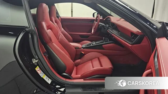 Porsche 911(992) id 3011397 из Кореи 20