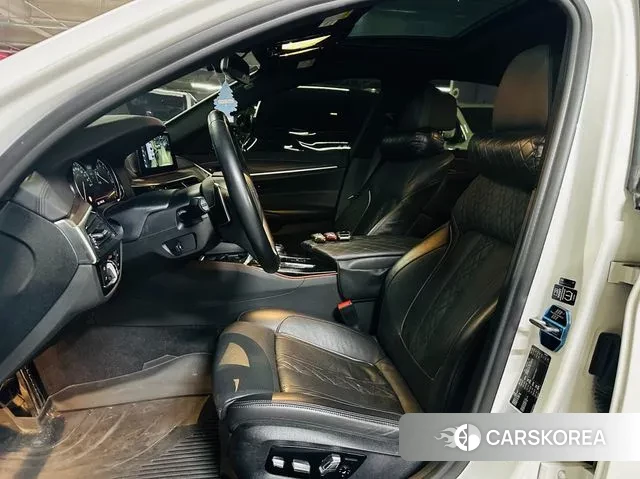 BMW 5 Series (G30) id 3085668 из Кореи 20