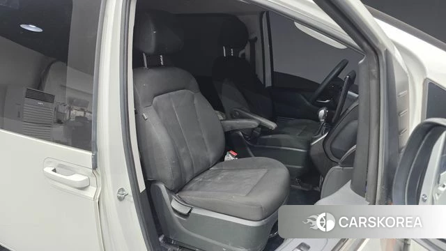 Hyundai Staria id 3883683 из Кореи 20