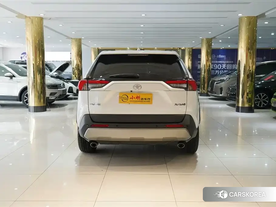 Toyota RAV4 id 4539409 из Китая 18