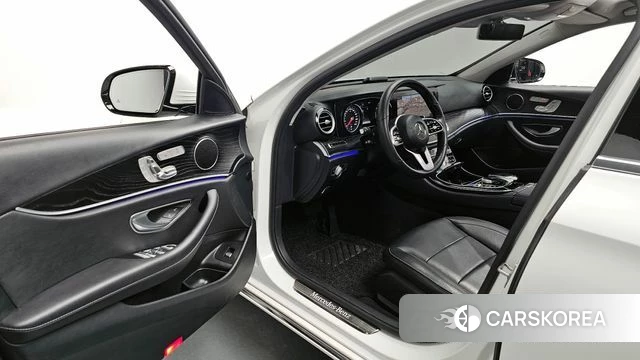 Mercedes-Benz E-Class W213 id 4269012 из Кореи 34