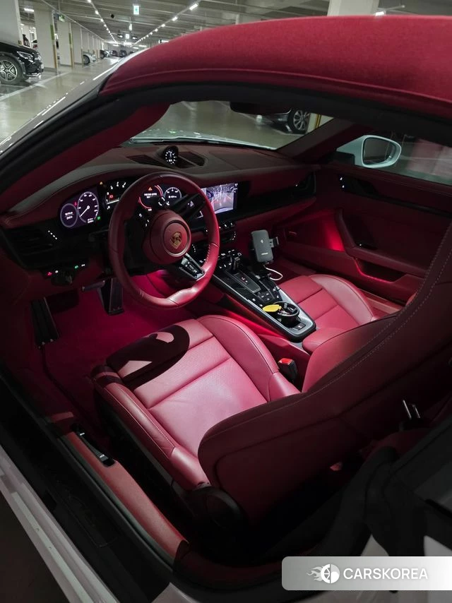 Porsche 911(992) id 4720315 из Кореи 13