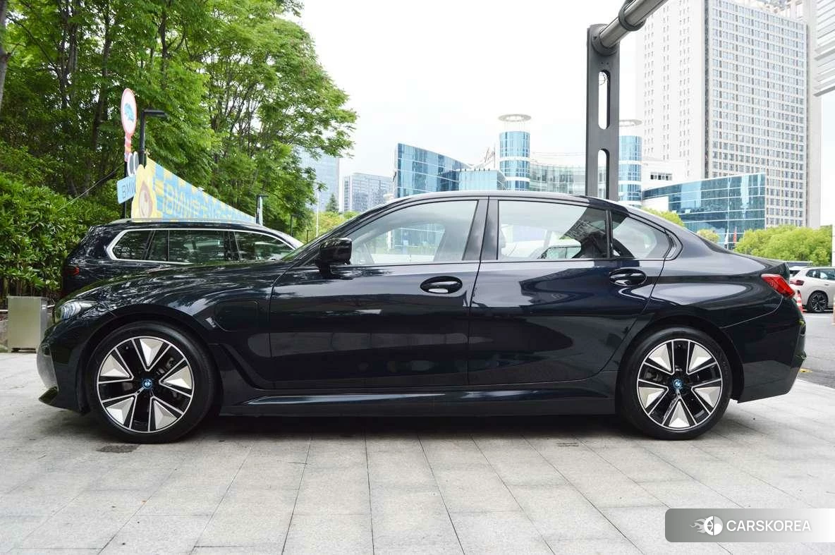 BMW i3 id 4461825 из Китая 15