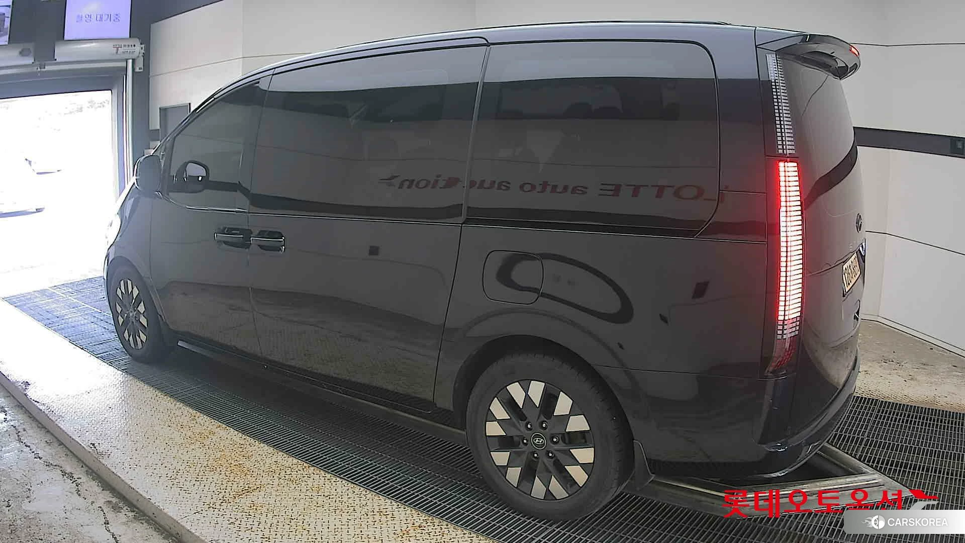 Hyundai Staria Lounge id 4664307 из Кореи 37