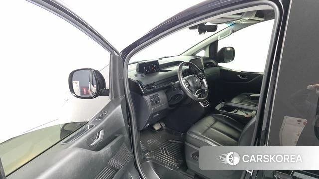 Hyundai Staria id 4186918 из Кореи 20