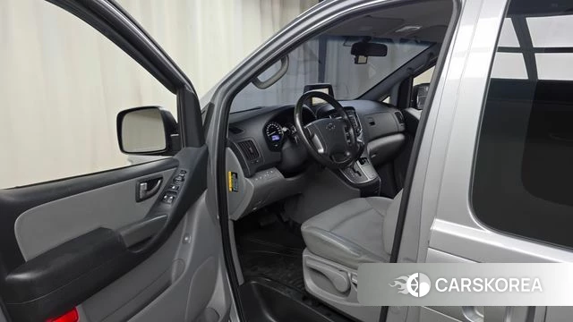 Hyundai The New Grand Starex id 4620106 из Кореи 29