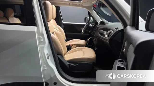 Jeep Renegade id 3640477 из Кореи 20