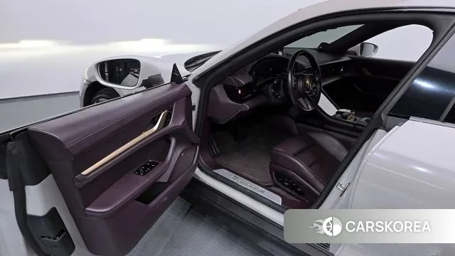 Porsche Taycan id 3577593 из Кореи 20