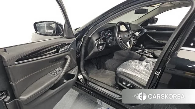 BMW 5 Series (G30) id 3515007 из Кореи 20