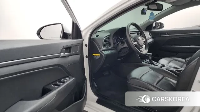 Hyundai Avante AD id 3547765 из Кореи 20