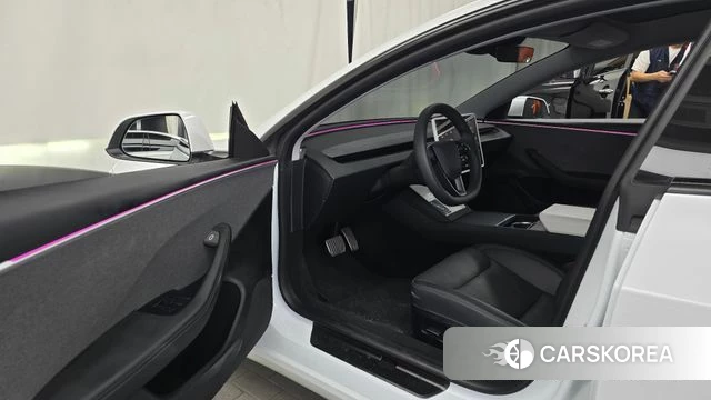 Tesla Model 3 id 4715344 из Кореи 31