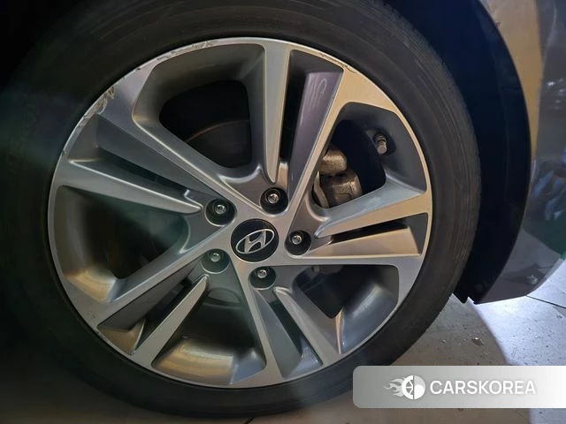 Hyundai Avante AD id 4366441 из Кореи 12
