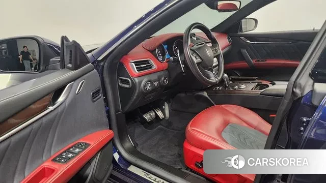 Maserati Ghibli id 3037935 из Кореи 20