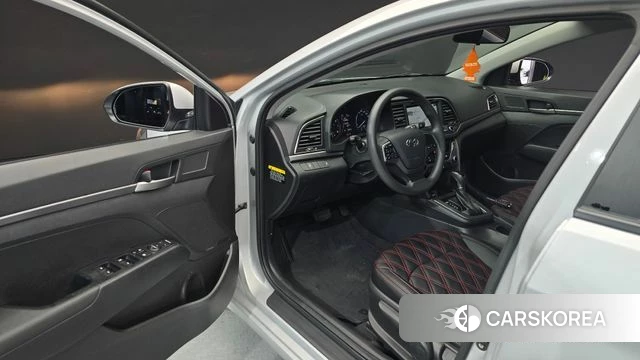 Hyundai Avante AD id 3796269 из Кореи 20