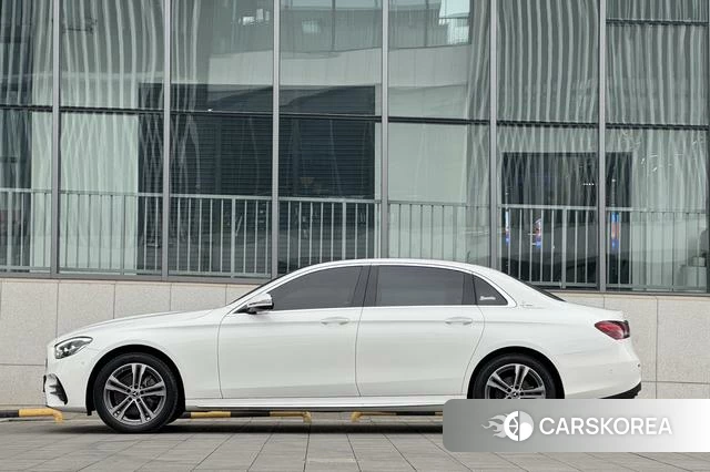 Mercedes-Benz E-class id 4256710 из Китая 21