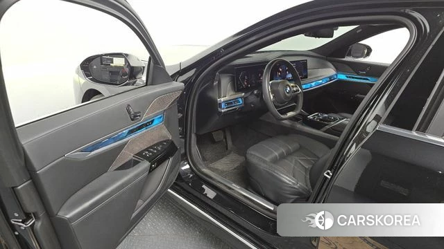 BMW 7 Series (G70) id 4630824 из Кореи 20