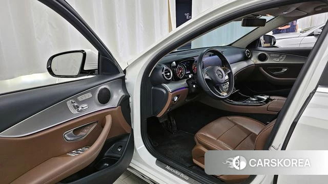 Mercedes-Benz E-Class W213 id 4385058 из Кореи 33