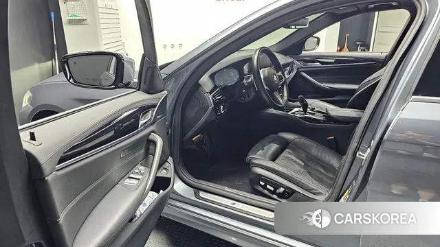 BMW 5 Series (G30) id 3028753 из Кореи 20