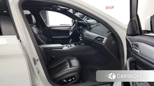 BMW 5 Series (G30) id 3408075 из Кореи 20