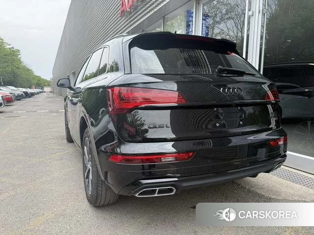 Audi Q5L id 4297971 из Китая 10