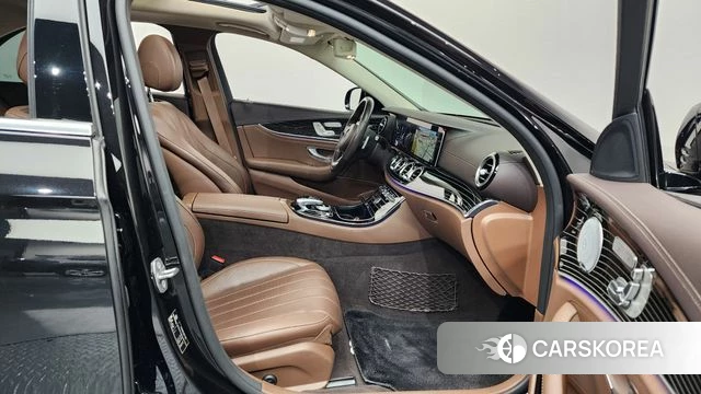 Mercedes-Benz E-Class W213 id 3796381 из Кореи 20