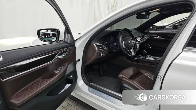 BMW 7 Series (G11) id 4541273 из Кореи 35