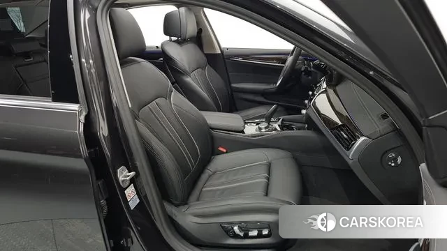 BMW 5 Series (G30) id 3758463 из Кореи 20