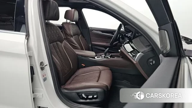 BMW 5 Series (G30) id 3016844 из Кореи 20