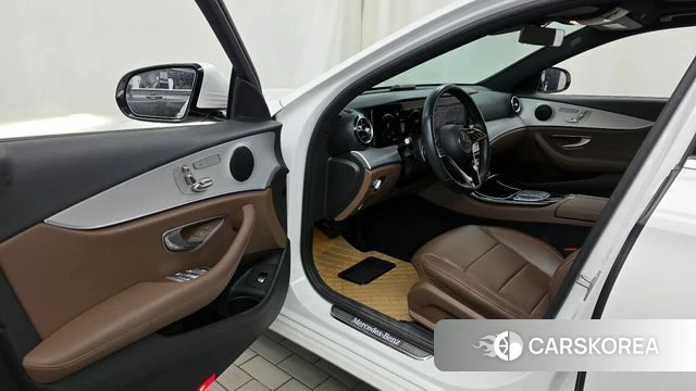 Mercedes-Benz E-Class W213 id 4317169 из Кореи 20