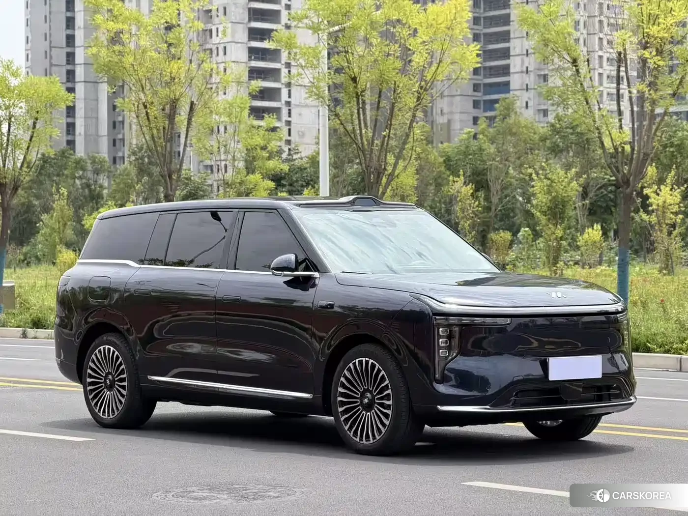 Zhiji Automobile Zhiji LS9 id 4565146 из Китая 10