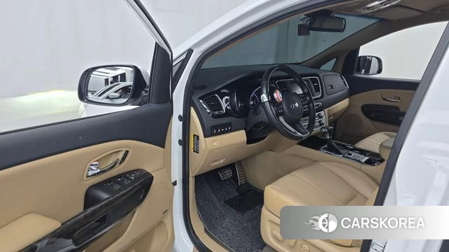 Kia The New Carnival id 4551329 из Кореи 35
