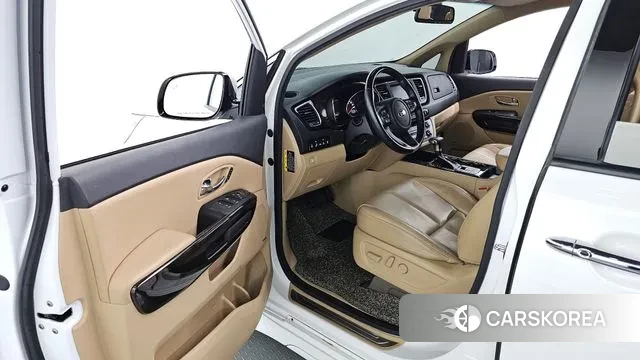 Kia The New Carnival id 3182908 из Кореи 20